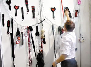 從水暖五金到情趣用品 廣州性文化節(jié)的商業(yè)跨界與時(shí)代變遷